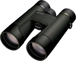 Nikon PROSTAFF P7